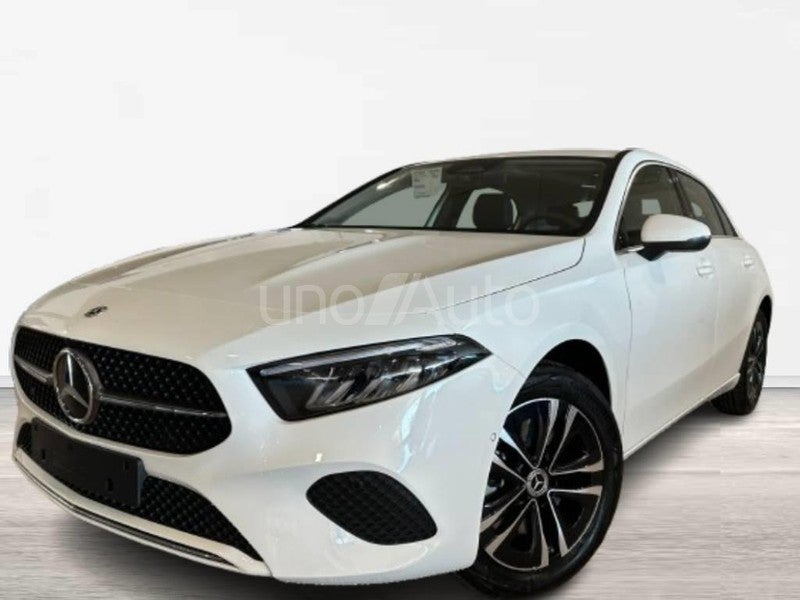 CLASE A 250 e con tecnología híbrida EQ