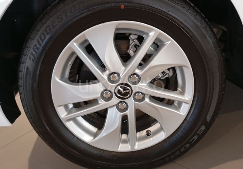 Mazda2 Hybrid 1.5 Prime Line  CVT 85kW