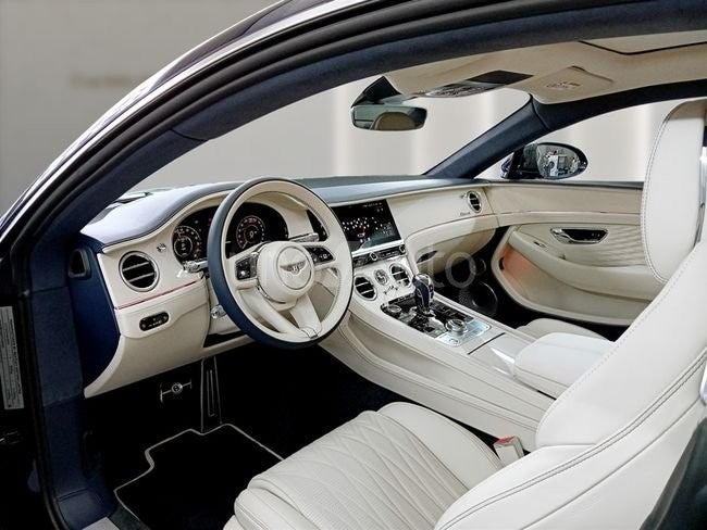 V8 Azure Coupé