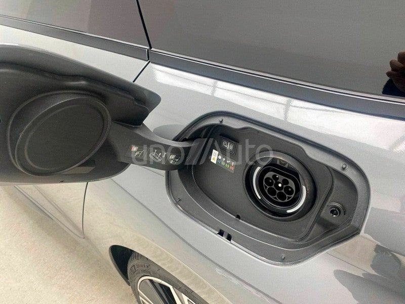 SW GT Hybrid 225 eEAT8