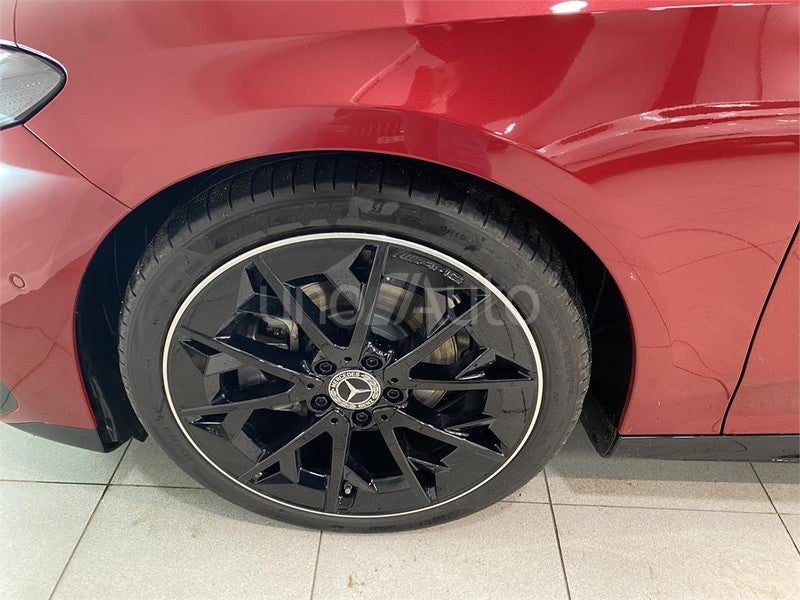 CLASE CLA 180 con tecnología híbrida