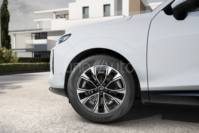 Q3 2.0 TDI Business S tronic 110kW