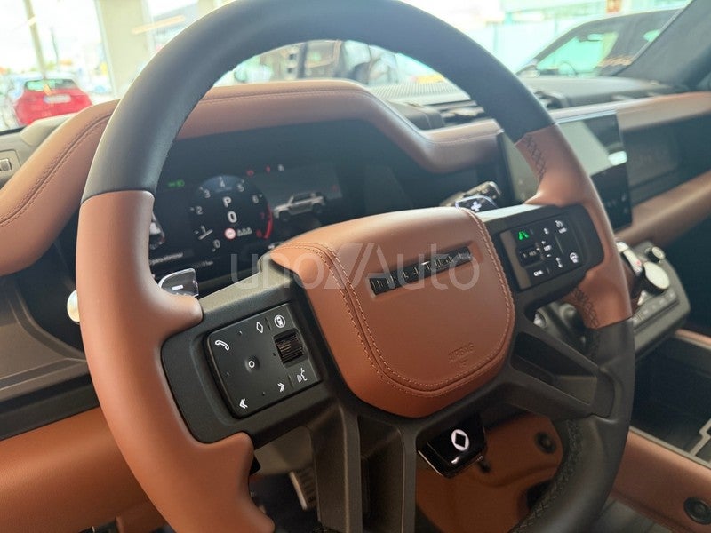 Defender 110 4.4 V8 MHEV Octa AWD Aut. 635