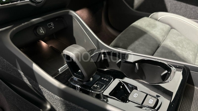 XC40 1.5 T4 PHEV RECHARGE PLUS BRIGHT DCT 211 5P