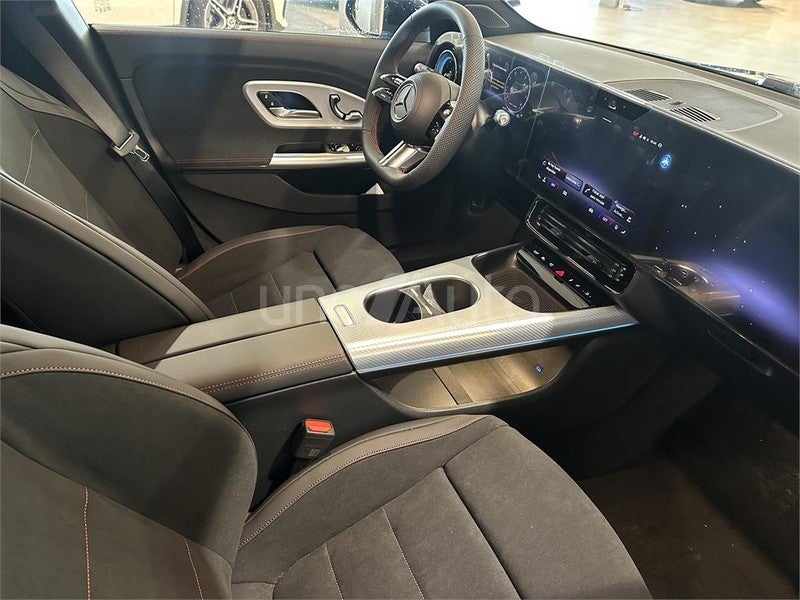 CLASE CLA 180 con tecnología híbrida