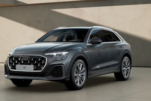 AUDI Q8 55 TFSIe S line quattro tiptronic