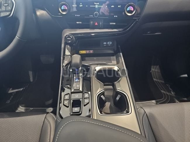 NX 450h+ Premium+ 4WD