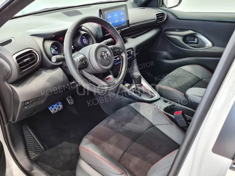 Yaris 130H 1.5 GR Sport
