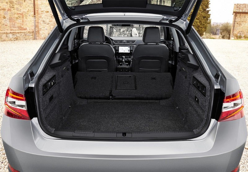 Superb 2.0TDI L&K 110kW