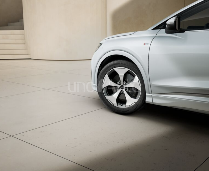 Q4 e-tron Sportback S line 150kW 63KWh