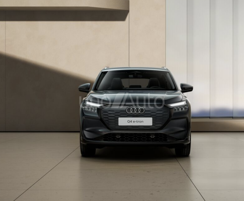 Q4 e-tron performance Advanced 210kW 82KWh