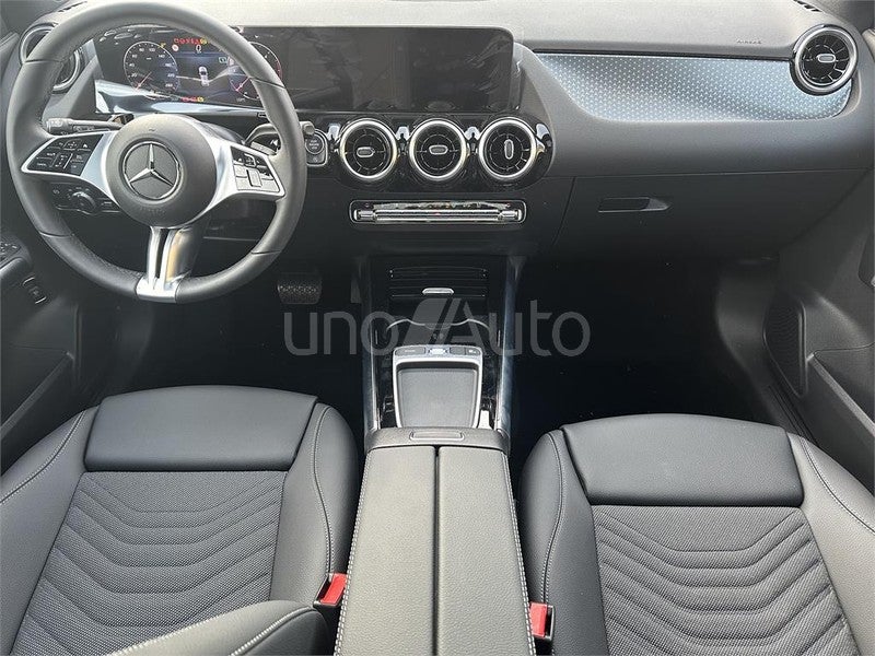 CLASE GLA 250 e con tecnología híbrida EQ
