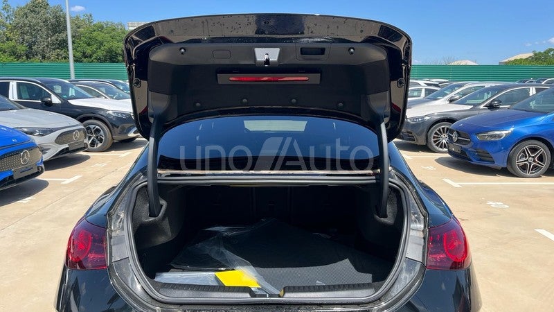 CLA CLA 180 con tecnología híbrida