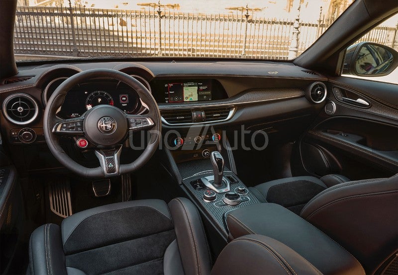 Stelvio 2.2 Sprint RWD Aut. 160