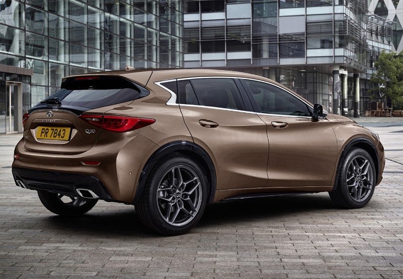 Q30 1.5d Premium 7DCT