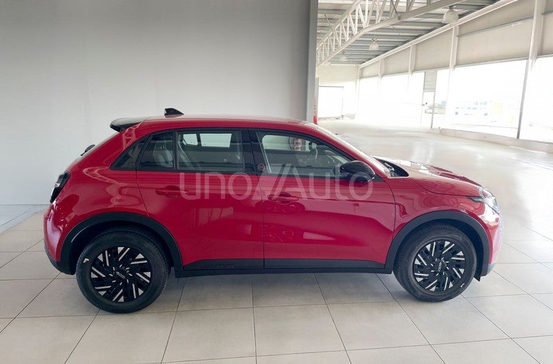 e RED 54kwh 115kw (156cv)