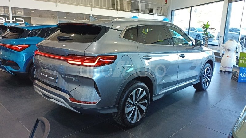 Seal U DM-i Design 238kW 4x4