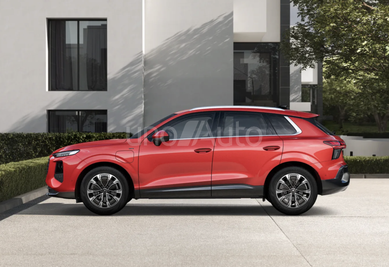 Q3 e-hybrid Advanced S tronic 200kW