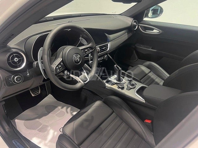 Giulia 2.0 Veloce Q4 Aut. 280