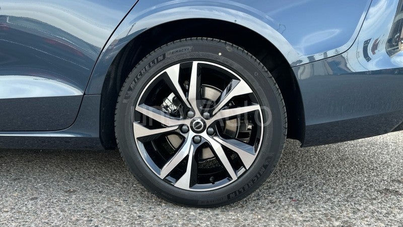V60 2.0 B4 P MHEV PLUS DARK AUTO 197 5P