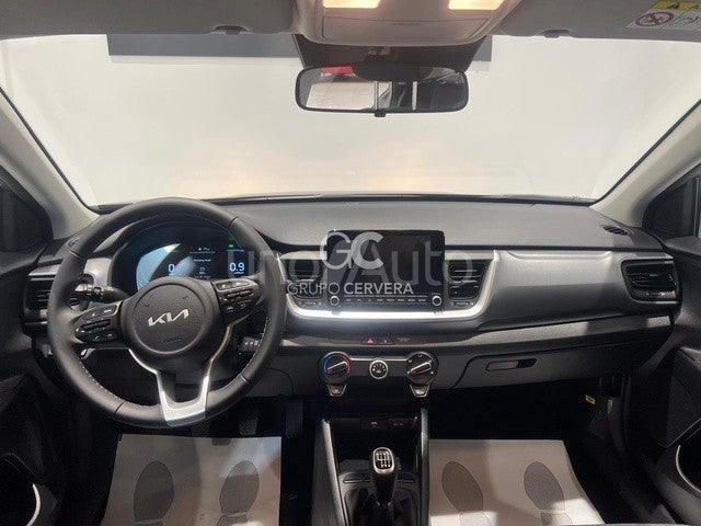 Stonic 1.0 T-GDi MHEV Concept 100