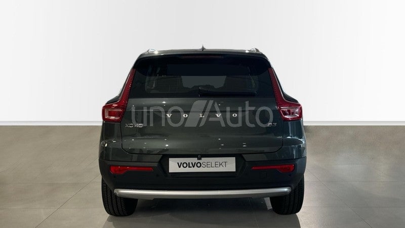 XC40 2.0 B3 MHEV CORE DCT 163 5P