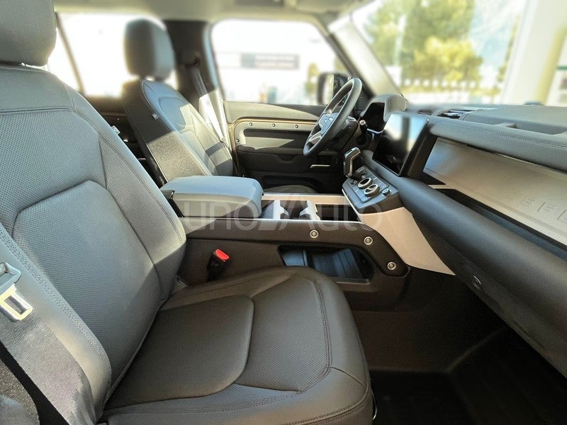 Defender 110 3.0D l6 MHEV S AWD Aut. 250