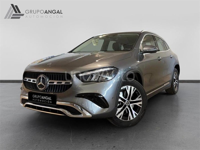 CLASE GLA 250 e con tecnología híbrida EQ