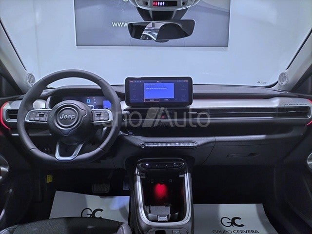 Avenger 1.2 Ehybrid Summit 81KW