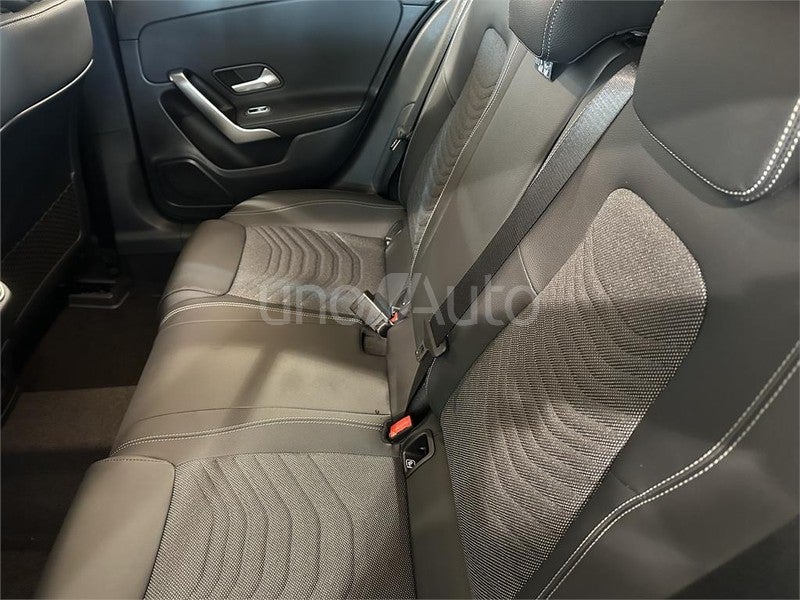 CLASE A 250 e con tecnología híbrida EQ