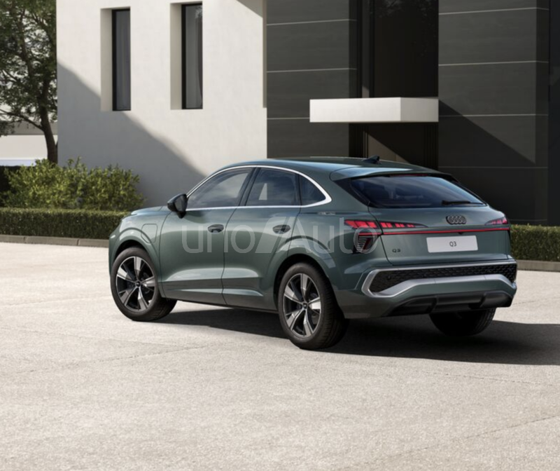 Q3 Sportback e-hybrid S line S tronic 200kW