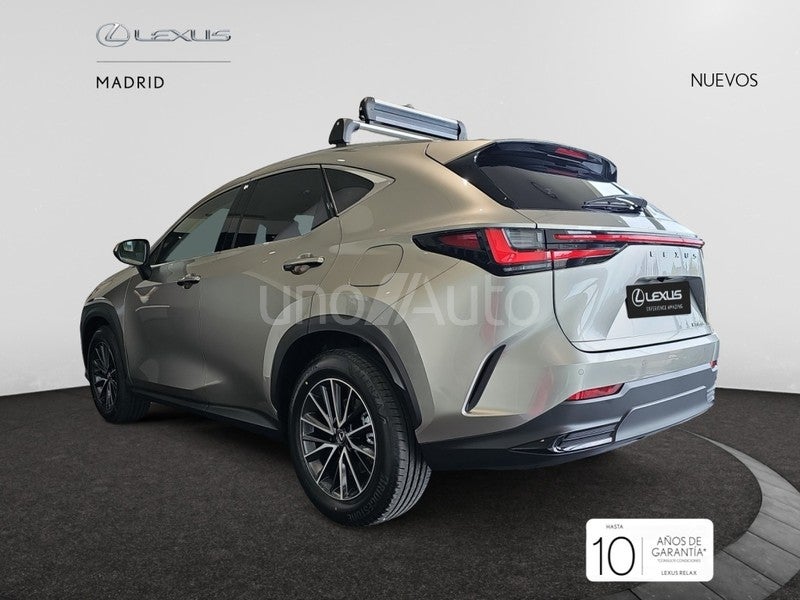 NX 450h+ Premium+ 4WD