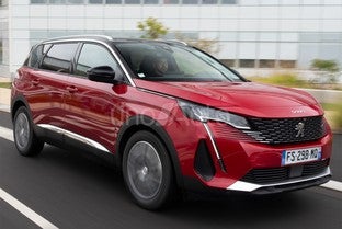 PEUGEOT 5008 SUV Eléctrico GT 170kW Long Range