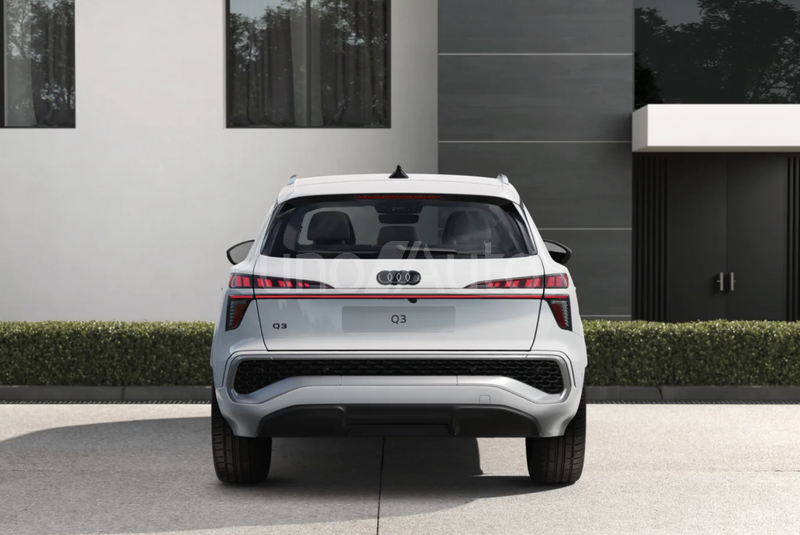Q3 e-hybrid S Line S tronic 200kW