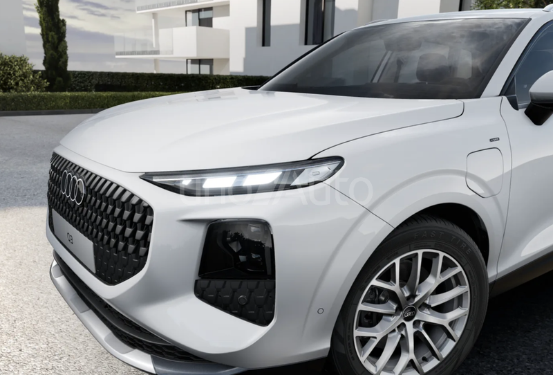 Q3 e-hybrid Business S tronic 200kW