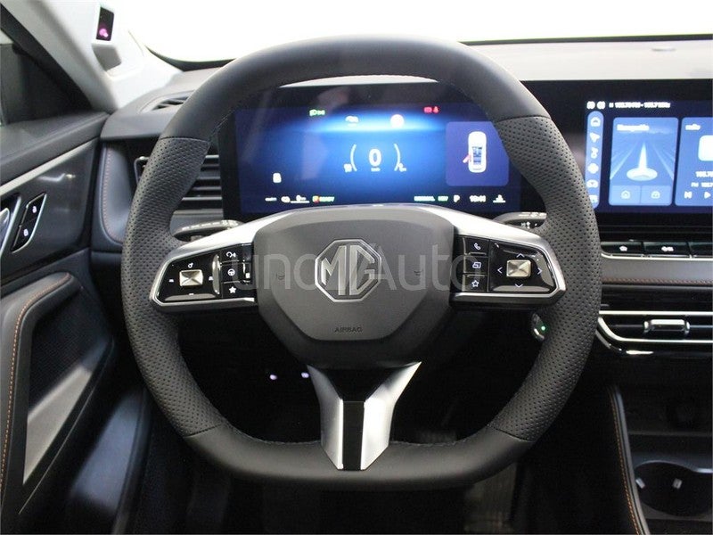 E 1.5T PHEV Luxury