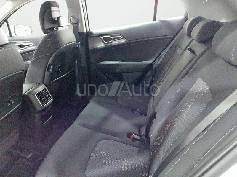 1.6 CRDi MHEV 100kW Business 4X2 DCT