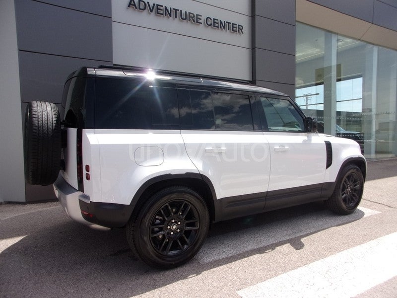 Defender 110 3.0D l6 MHEV S AWD Aut. 250
