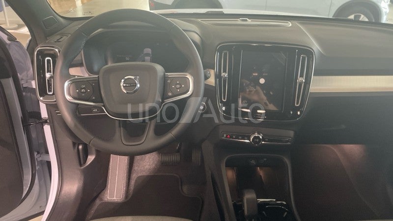 XC40 2.0 B3 MHEV PLUS DARK DCT 163 5P