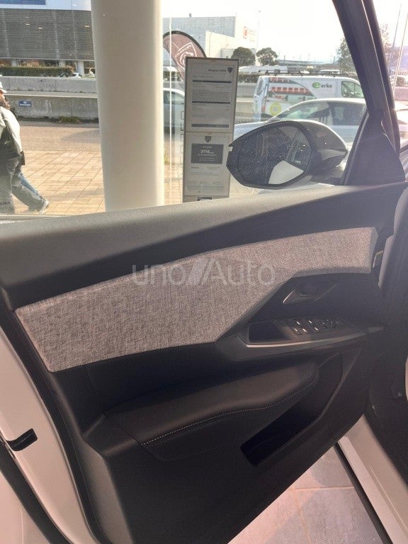 3008 Hybrid Allure eDCS6 145