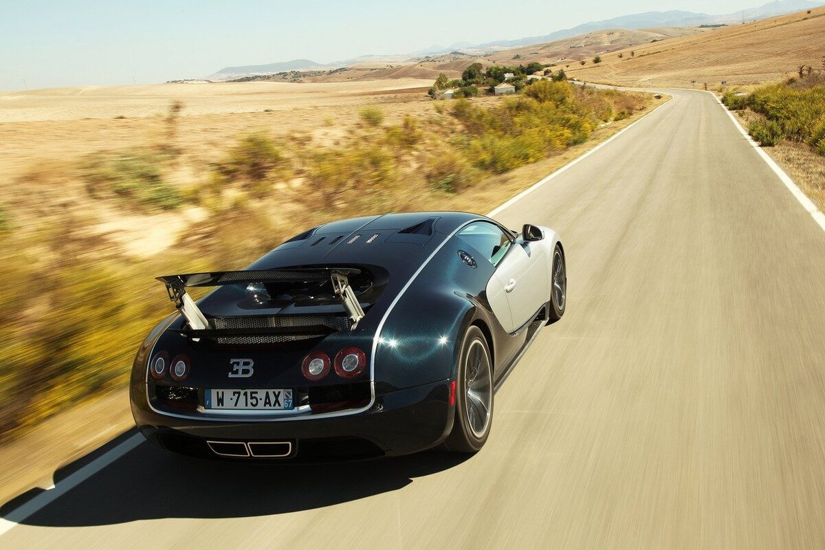 El Bugatti Veyron Super Sport perdió su récord de 431 km/h.
