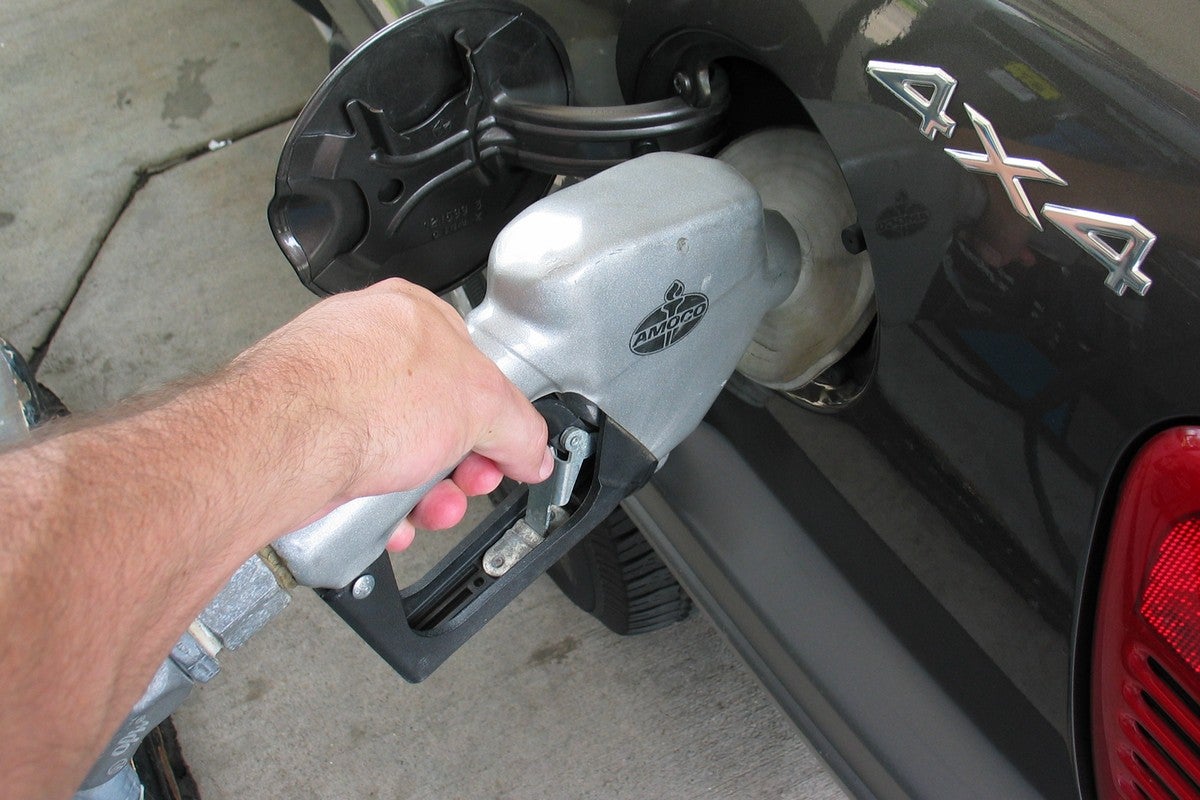 Los precios de los carburantes se estabilizaron a mitad de Semana Santa.