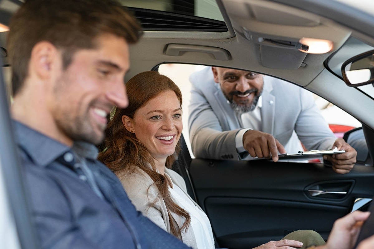 53% of dealers do not respond to customers' uncertainty about the most suitable engines for them.