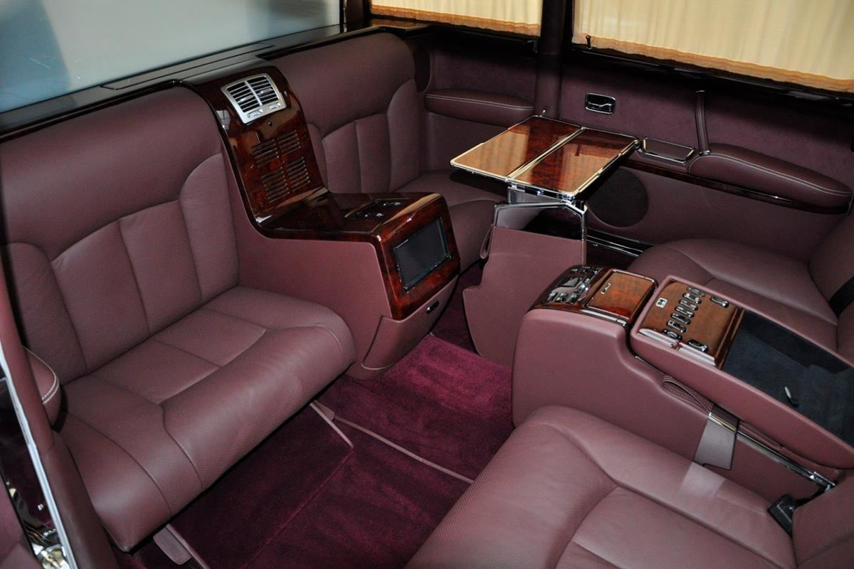 Mercedes-Benz 600 Pullman restaurado