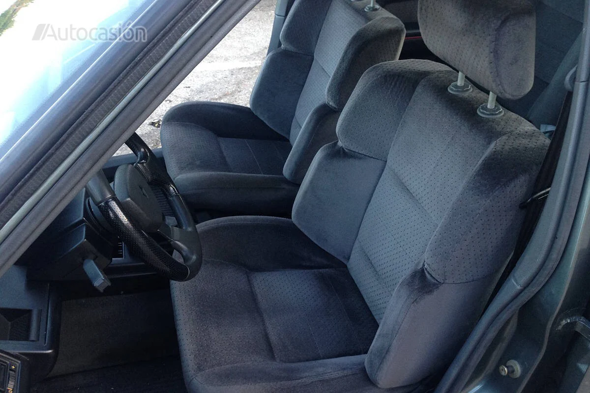 Los asientos del Renault 21 Turbo sujetaban bien el cuerpo y eran muy cómodos.