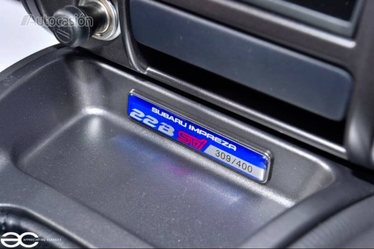 Placa numerada de esta serie limitada del Subaru Impreza.