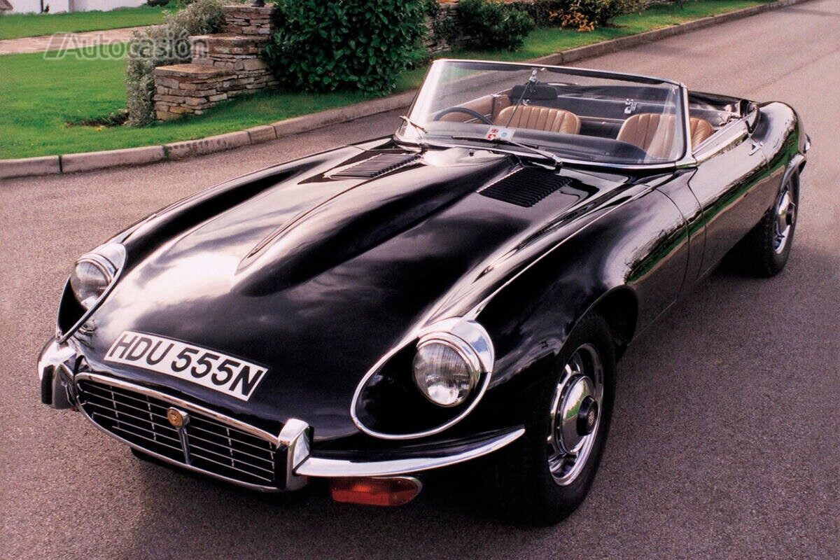 Jaguar desarrolló un V12 relativamente económico para sus coupés y berlinas.