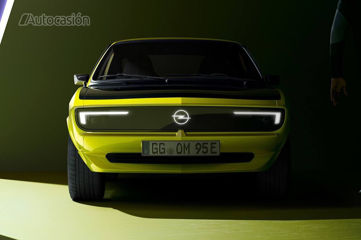 En los próximos años se sumarán más alternativas electrificadas a la gama Opel.