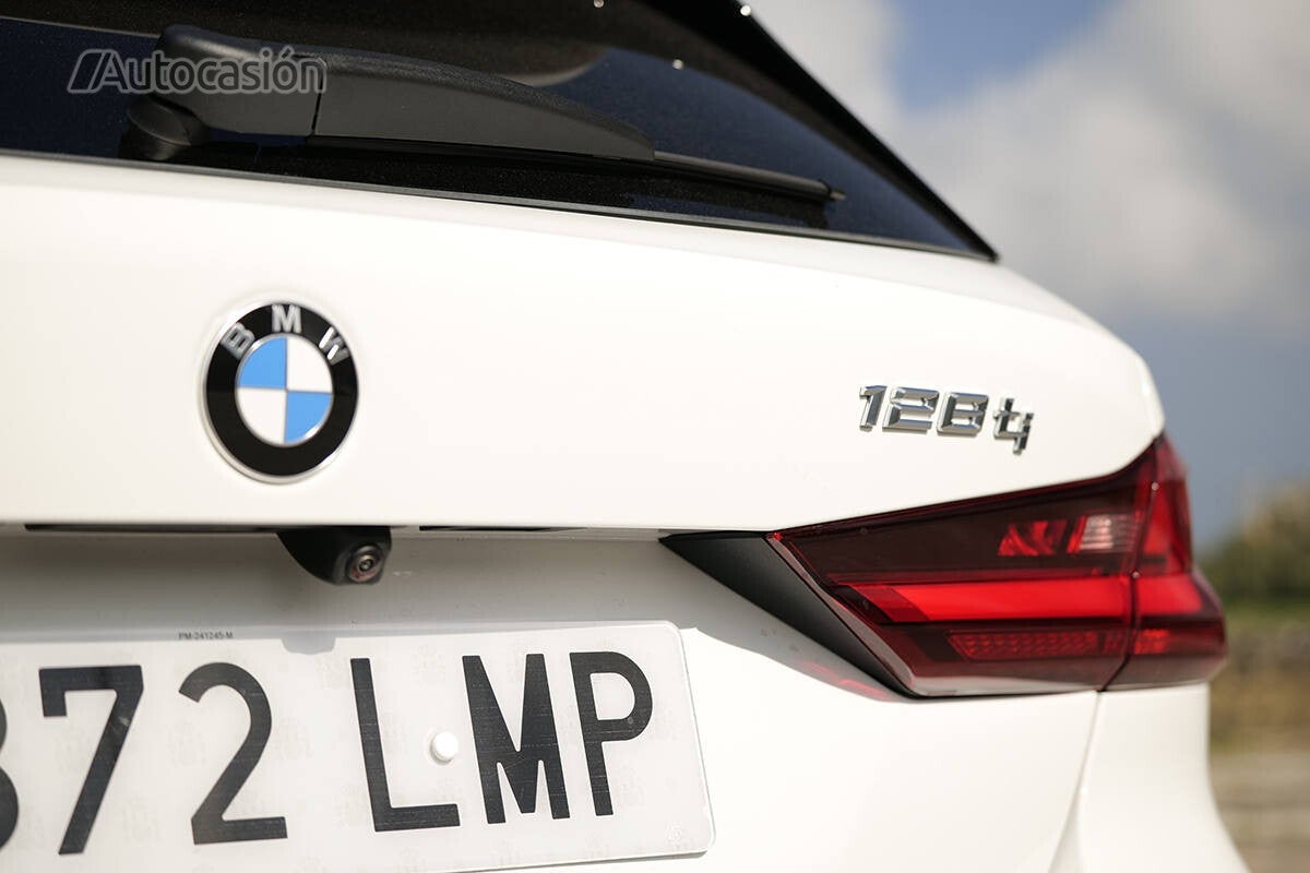 v-deo-prueba-del-bmw-128-ti-2021-asalto-al-trono-de-los-gti-autocasi-n