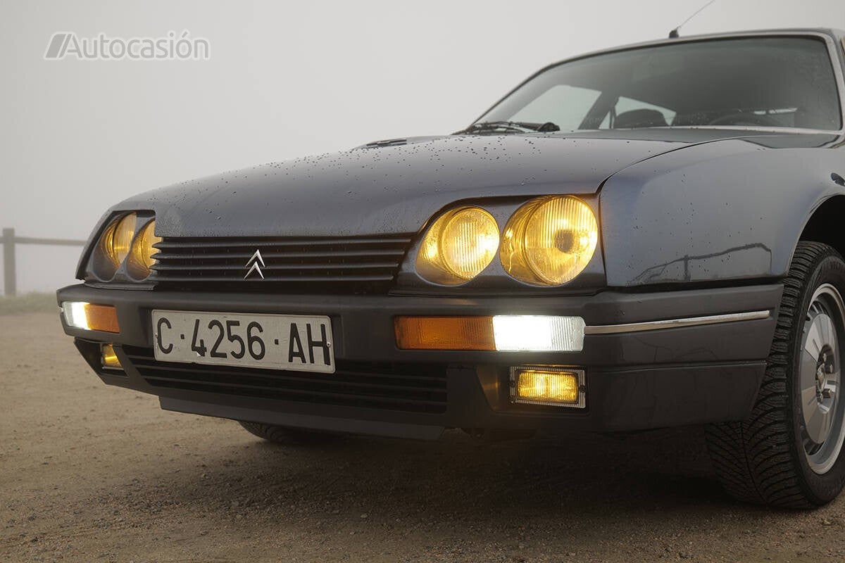 Sólo se pueden instalar faros amarillos en los coches matriculados antes de 1993.